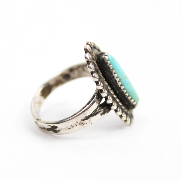 Size 5 Women's Sterling Silver And Turquoise Rring
