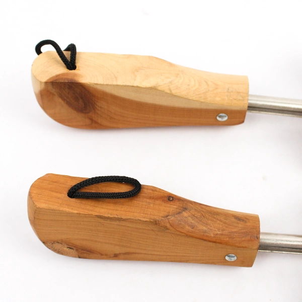 Pair Of Unbranded Wood/Metal Shoe Tree Inserts/Stretcher Size Medium/Large