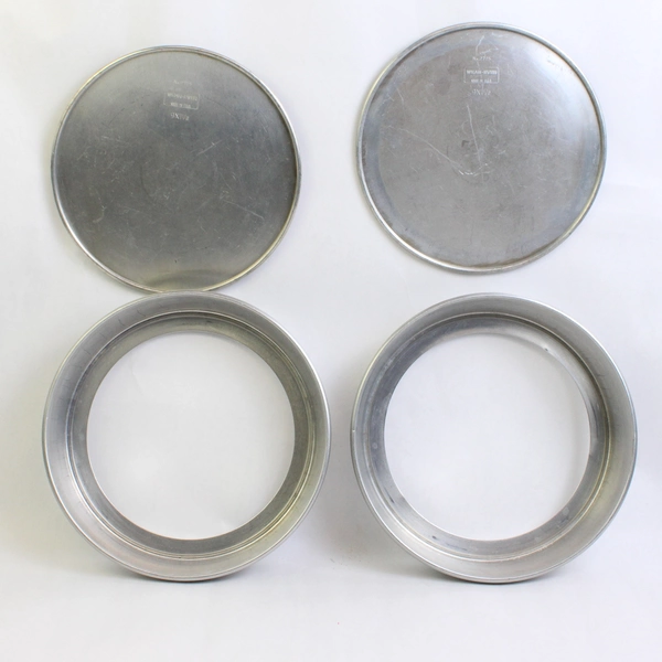 Lot Of 2 Vintage Wear-Ever Aluminum Round Cake Pans 9.5”