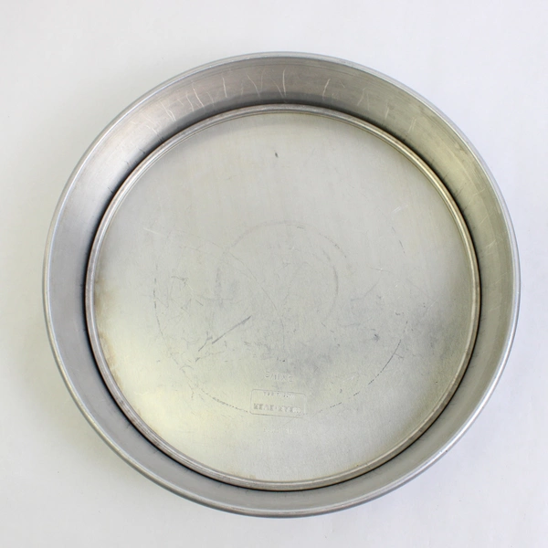 Lot Of 2 Vintage Wear-Ever Aluminum Round Cake Pans 9.5”