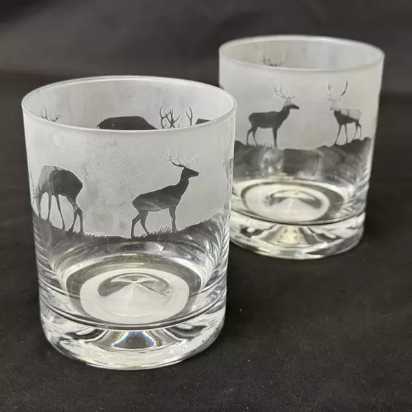 Set Of 2 The Milford Collection Animo Glass Etched Stag Rocks Glasses