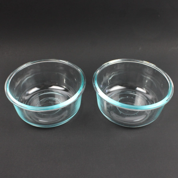 Lot of 2 Pyrex Glass Food Storage Container 4 Cup Round No Lids 7201R