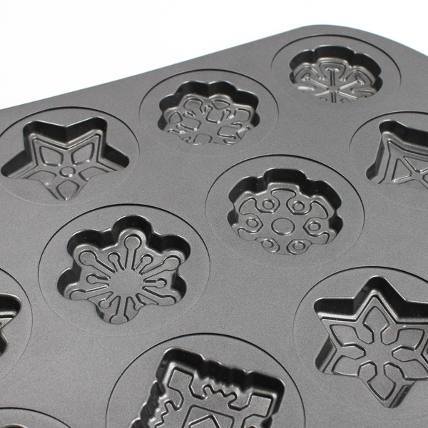 Wilton Snowflakes Cookie Pan 12 Cavity Holiday Bake Nonstick