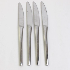 Set of 4 Unbranded 9" Butter Knives Round Handle Made in Vietnam