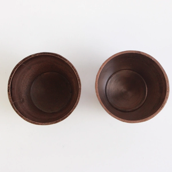 Set Of 2 Matching Unbranded Montana Metal Shot Glasses 2.25"