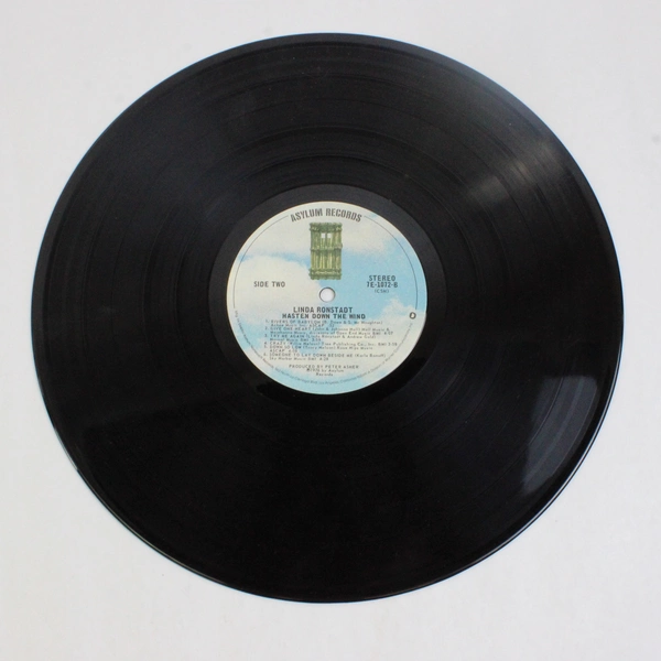 Linda Ronstadt Hasten Down The Wind Vinyl Record LP 1976 Asylum Records 7E-1072