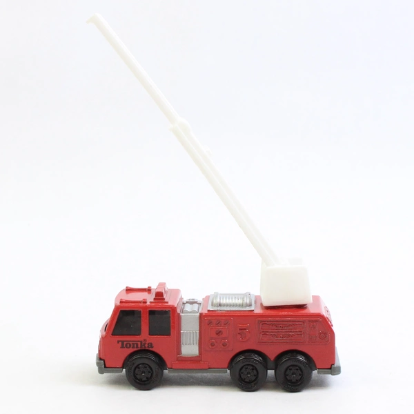 Vintage 1992 Tonka Red Fire Engine Truck Toy 4"