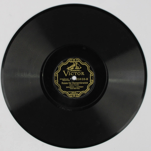 VICTOR 7" Record Song of the Wanderer/Roses for Remembrance Gunsky