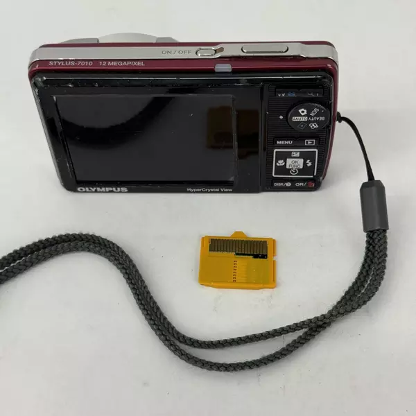 12 MP Olympus Stylus 7010 Digital Camera Red As Is Untested