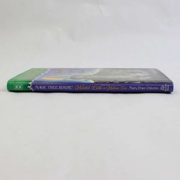 Haunted Castle on Hallows Eve by Mary Pope Osborne A Merlin Mission 2003 HC DJ