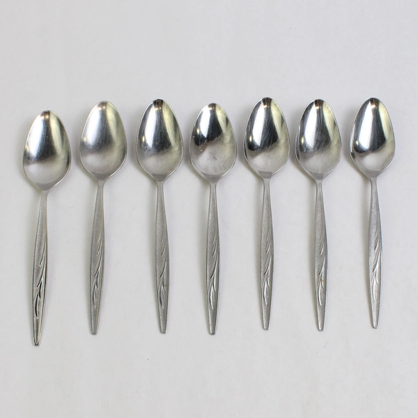 Set of 7 International Silver 1847 Rogers Sea Island Stainless Steel Soup Spoons