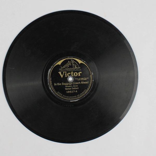 Vernon Dalhart In the Baggage Coach Ahead 78 RPM Record No. 19627