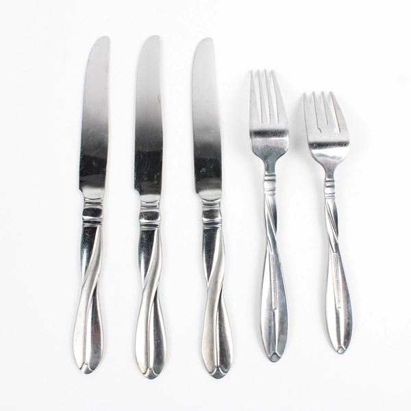 Lot Of 5 International Silver Modern Twist (Stainless, Frosted) Knives & 2 Forks