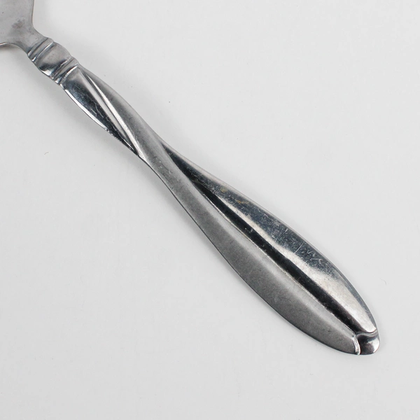 Lot Of 5 International Silver Modern Twist (Stainless, Frosted) Soup Spoons