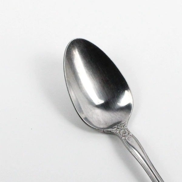 Lot of 5 International Chalmette Stainless Steel Teaspoons