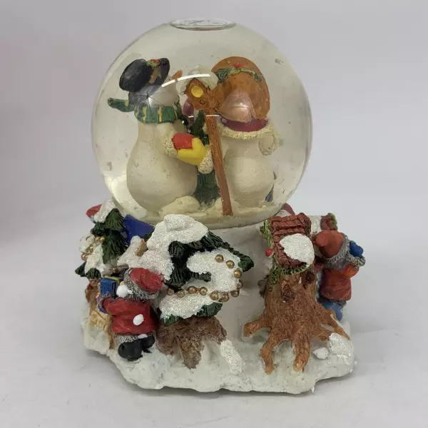 Kurt Adler Snowman Family Musical Snowglobe With Lights Plays Frosty the Snowman