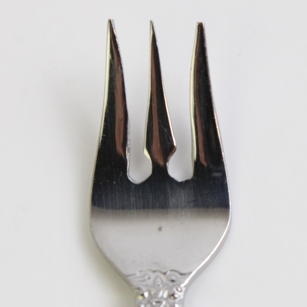 4 Piece Set International Chalmette Stainless Steel Flatware Ladel Fork Spoons