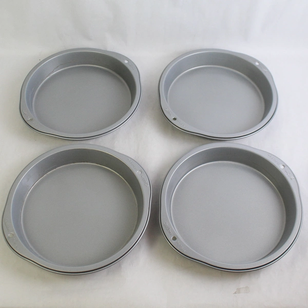 Lot of 4 Wilton Round Metal Cake Pans 9" Bakeware