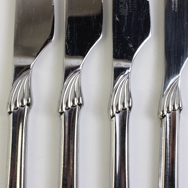 Set of 4 Mikasa Verona Stainless Steel Solid Dinner Knives