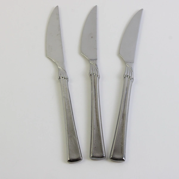 Set of 3 Mikasa Verona Stainless Steel Solid Dinner Knives
