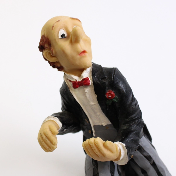 Ganz James the Butler Resin Countertop Wine Bottle Holder Figure 8.5" Tall