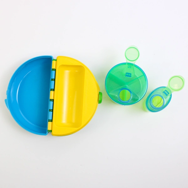 Lot of 3 Gerber and Munchkin Plastic Green & Blue Food Snack Containers