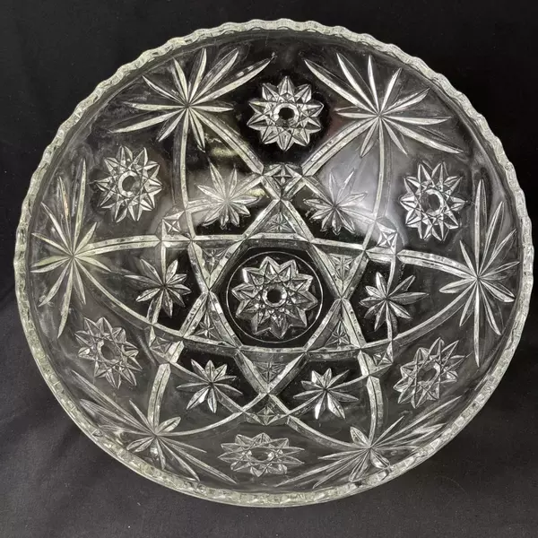 Anchor Hocking Prescut Glass Salad Serving Bowl 10.75 Inches Diameter