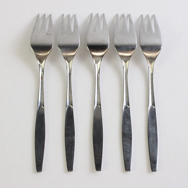 Lot Of 5 International Silver Saturna (Stainless) Flatware Individual Salad Fork