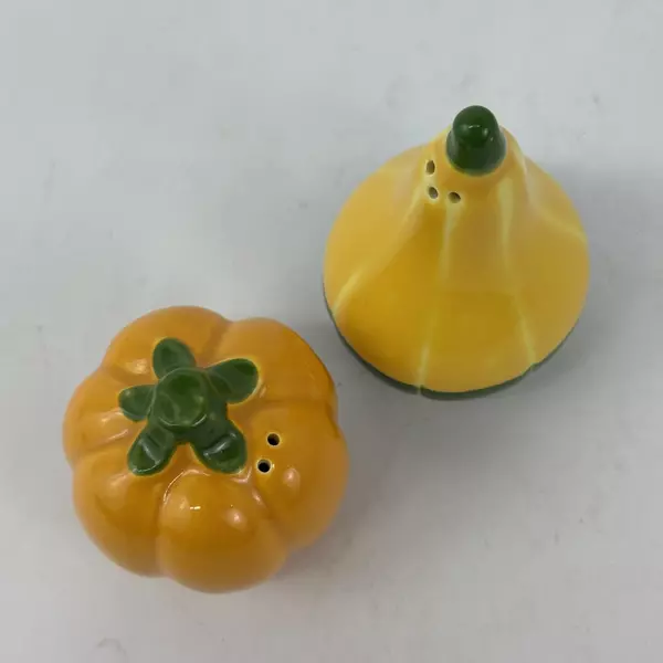 Avon 1984 Shades of Autumn Salt & Pepper Shakers Pumpkin And Gourd