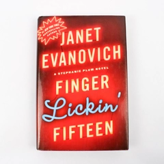 Finger Lickin' Fifteen By Janet Evanovich 2009 Hardcover St. Martin's Press