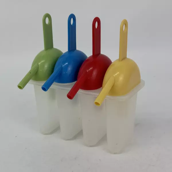5 Piece Plastic Popsicle Mold Set With Sip Straws