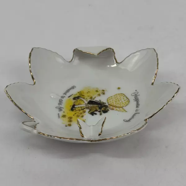 1973 Holly Hobbie Ash Tray Happiness Is Having Someone To Care For