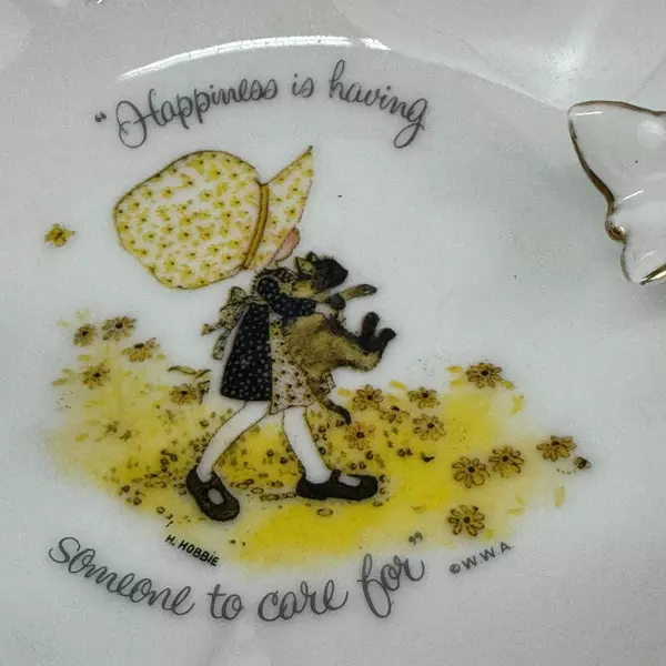 1973 Holly Hobbie Ash Tray Happiness Is Having Someone To Care For