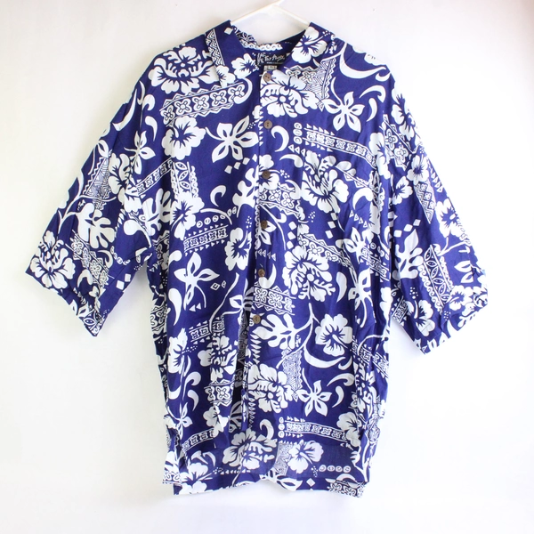 NWT Far Away Imports Blue and White Hawaiian Shirt Men's XL