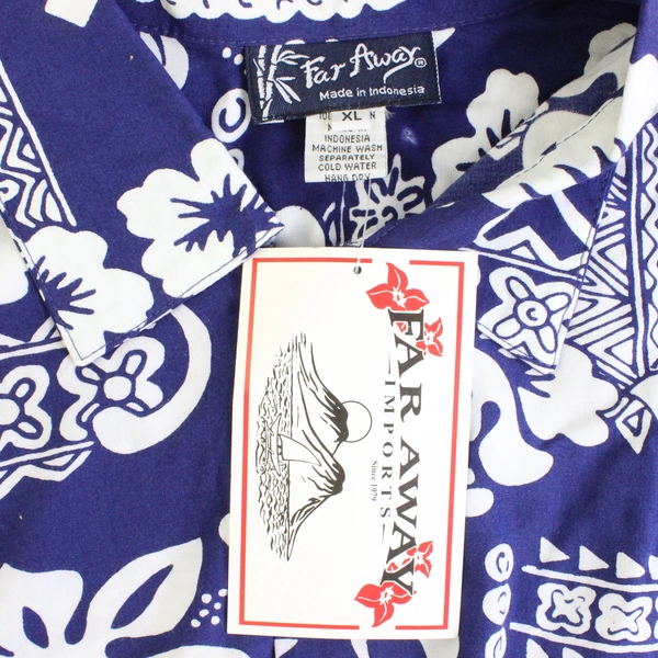 NWT Far Away Imports Blue and White Hawaiian Shirt Men's XL