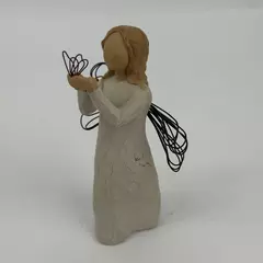 2008 Demdaco Willow Tree Sue Lordi Angel of Freedom Figurine W/ Butterfly & Box