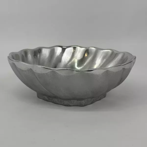 Wilton Armetale Eddy Square Bowl 6.75 Inch