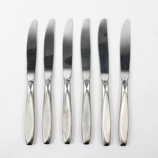 Lot 6 International Silver Nassau (Stainless) Flatware Modern Hollow Knives
