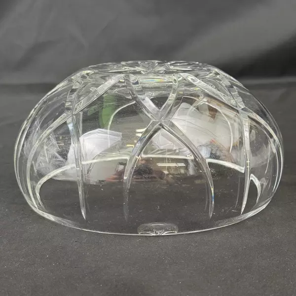 Round Heavy Lead Crystal Bowl Floral Starburst Pattern 7.5 Inch