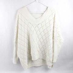 Miracle White V-Neck Oversized Knit Sweater Women's Size M/L