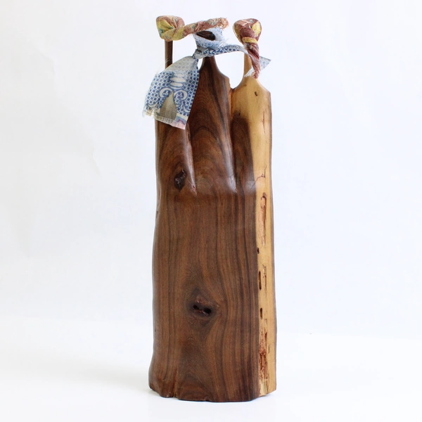 Figurine/Statue 3 Women's' Heads Carved Sandlewood African Decoration 8" Tall