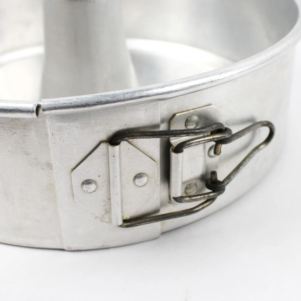 Unbranded Angel Food Cake Pan/Mold Round Metal Removable Bottom 9.5" x 3"