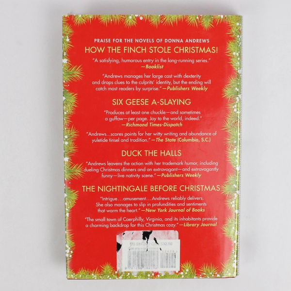Lark! The Herald Angels Sing: A Meg Langslow Mystery HC 1st Ed. Oct. 2018 