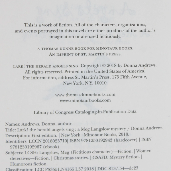 Lark! The Herald Angels Sing: A Meg Langslow Mystery HC 1st Ed. Oct. 2018 