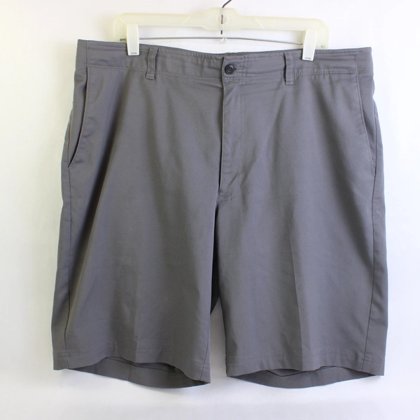 PGA Tour Gray Flat-Front Shorts Men's Size 38