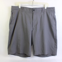 PGA Tour Gray Flat-Front Shorts Men's Size 38