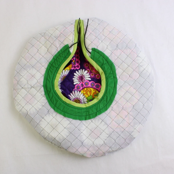 Green and Purple Floral Quilted Pie Casserole Carrier 15"
