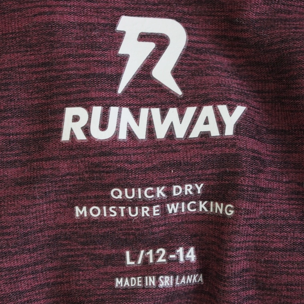 Runway Red Quick Dry Athletic Hoodie Boys' Size Large 12-14