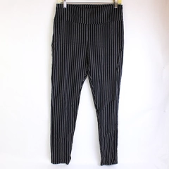 Hybrid & Company Black and White Pinstripe Tapered Leg Pants Women's Large