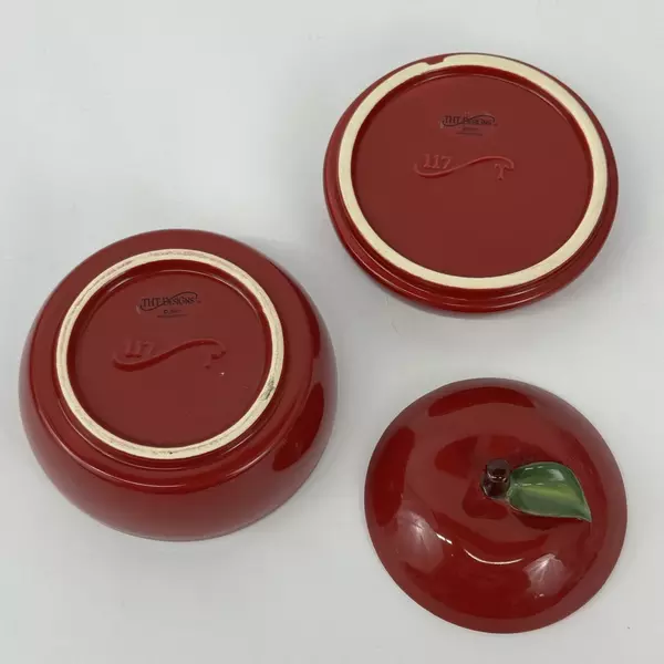 2005 THT Designs 3 Piece Red Apple Ceramic Measuring Cup Set 
